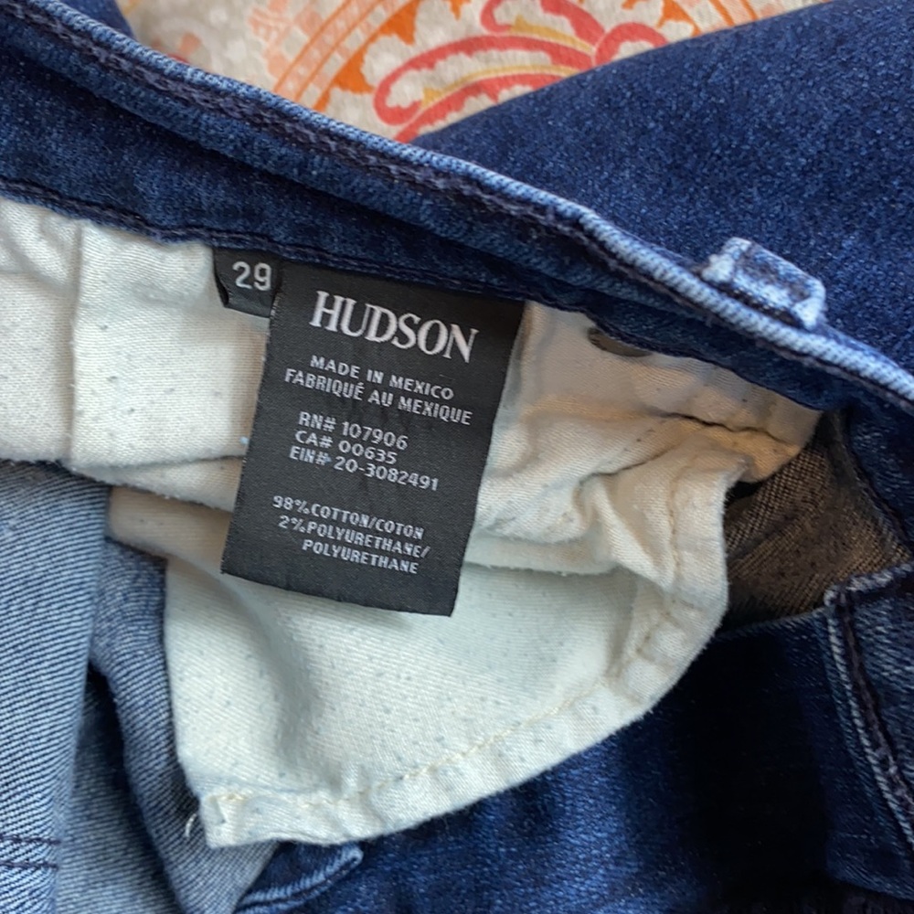Hudson • Mid Rise Skinny - Picture 9 of 10